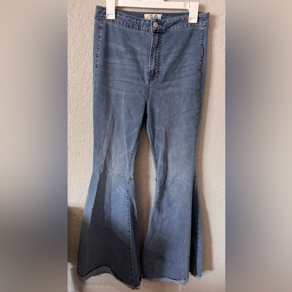 Free People Flare&Frayed High-Waisted Jeans